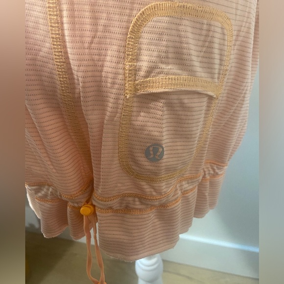 Lululemon Athletica sleeveless women’s top. Peach striped. Size 10. - Picture 2 of 3